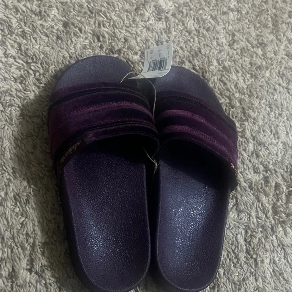 Adidas purple velvet slides - Picture 1 of 4